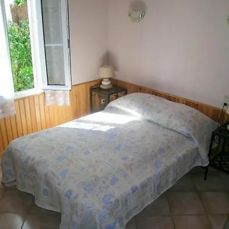 Дом отдыха Maison La Tremblade-ronce-les-bains, 2 Pieces, 5 Personnes - Fr-1-305b-37 *